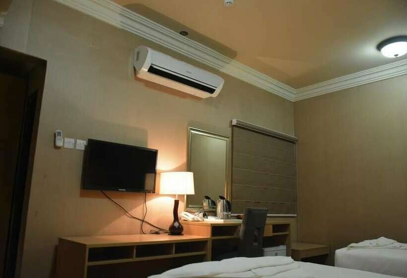 اتاق استاندارد, Shmoukh