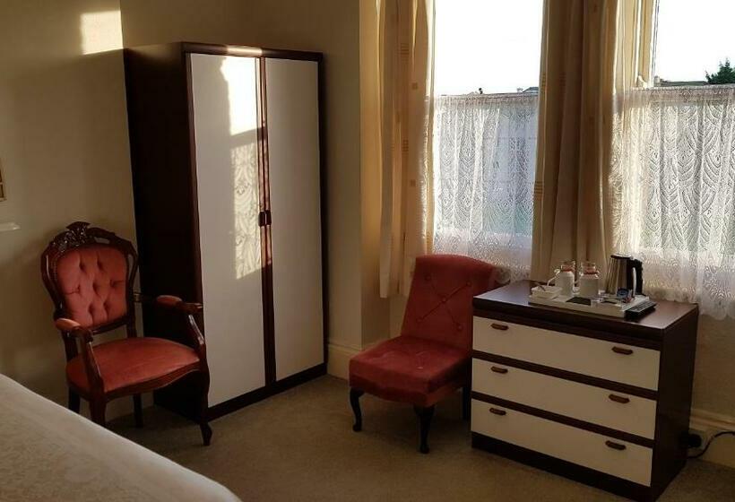 חדר סטנדרט, The Wycliffe