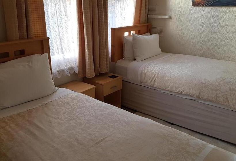 חדר סטנדרט, The Wycliffe