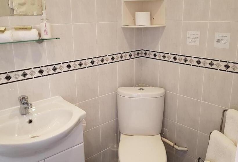 חדר משפתחתי סופריור, The Wycliffe