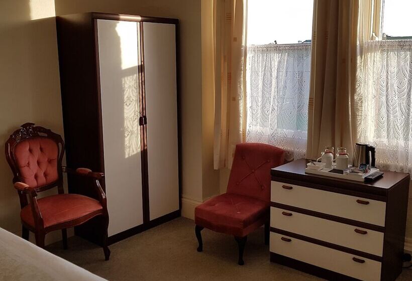 חדר סטנדרט, The Wycliffe