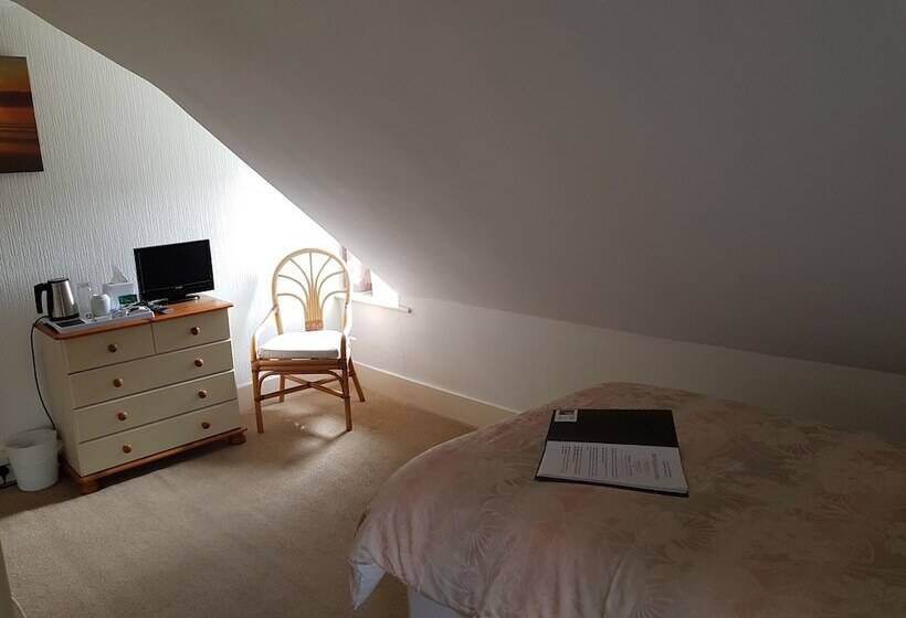 חדר סטנדרד יחיד חדר אמבטיה משותף, The Wycliffe