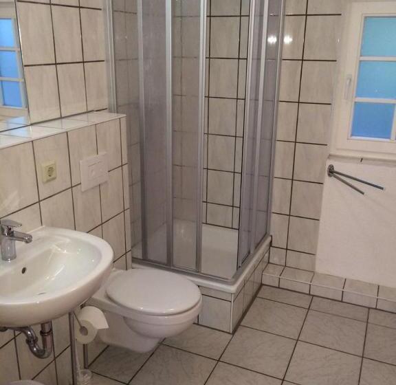 Дом 1 Спальня, Und Appartements Jägerhof Rügen