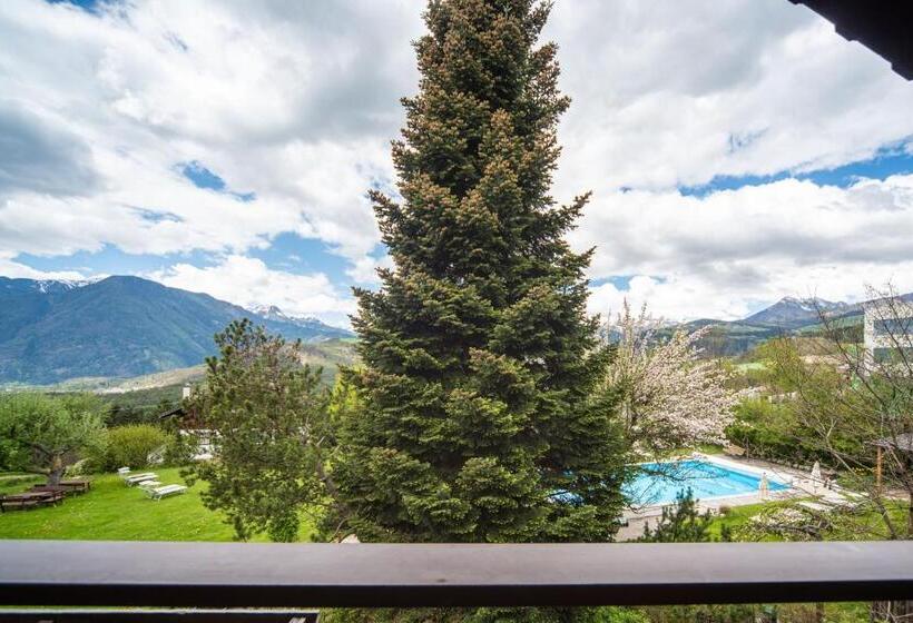Номер Стандарт с Балконом Вид на Сад, Landhotel Gasthof Zum Löwen