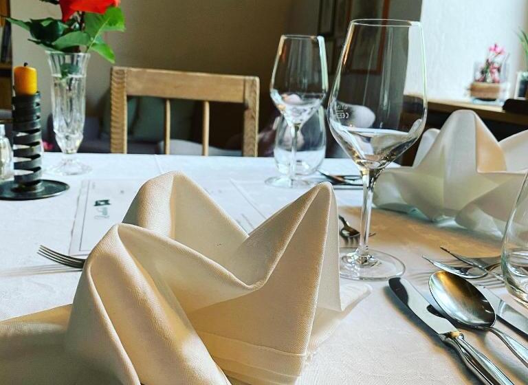 חדר סופריור עם מרפסת, Landhotel Gasthof Zum Löwen