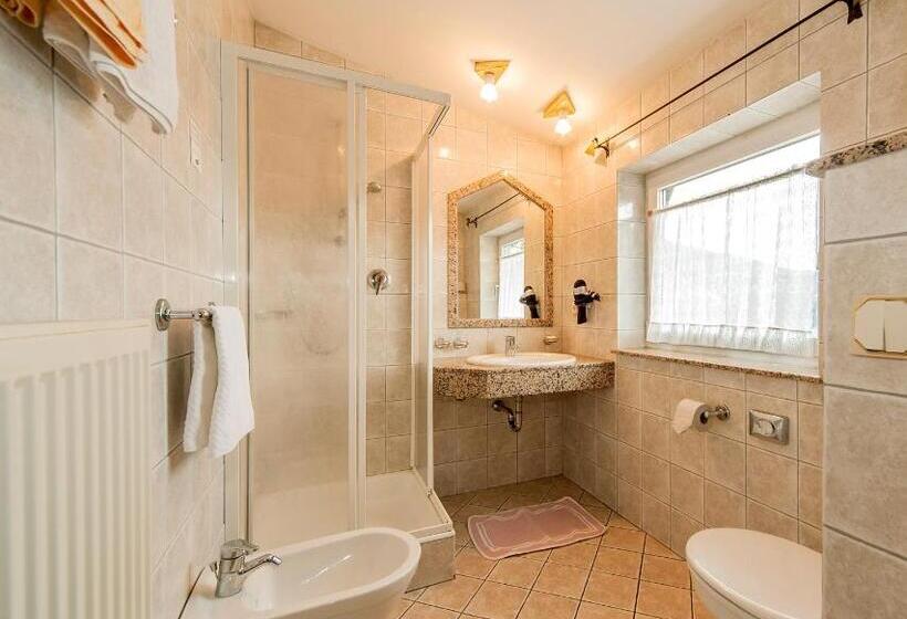 Номер Superior с Балконом, Landhotel Gasthof Zum Löwen