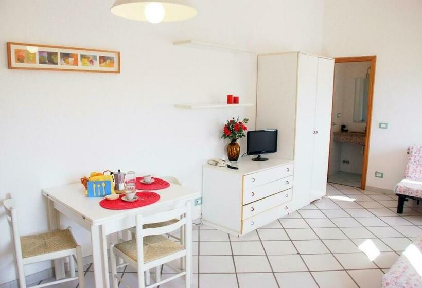 إستوديو قياسى, Residence Della Luna