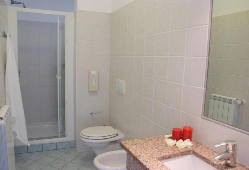 شقة غرفتين, Residence Della Luna