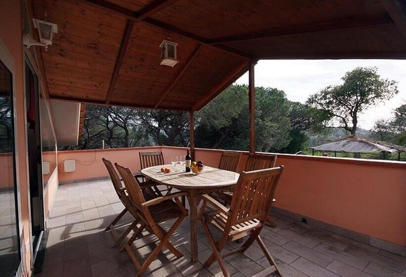 1 Bedroom Penthouse Apartment, Residence Della Luna