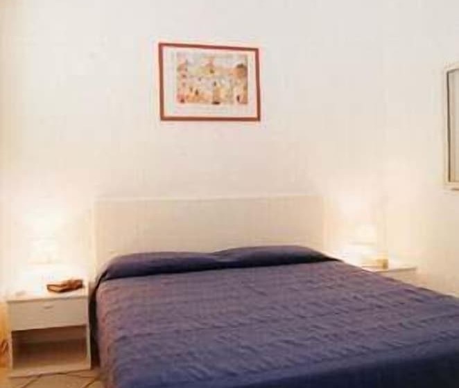 إستوديو قياسى, Residence Della Luna