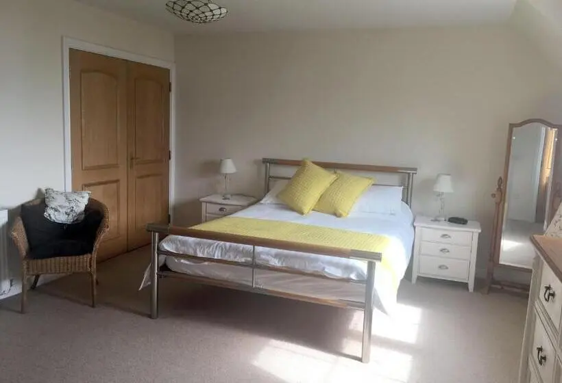 キングサイズベッドのスーペリアルーム, Stonewater House Vegan Bed And Breakfast