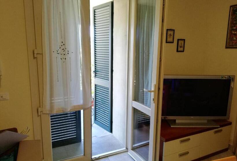 חדר משפחתי, B&b Canneto