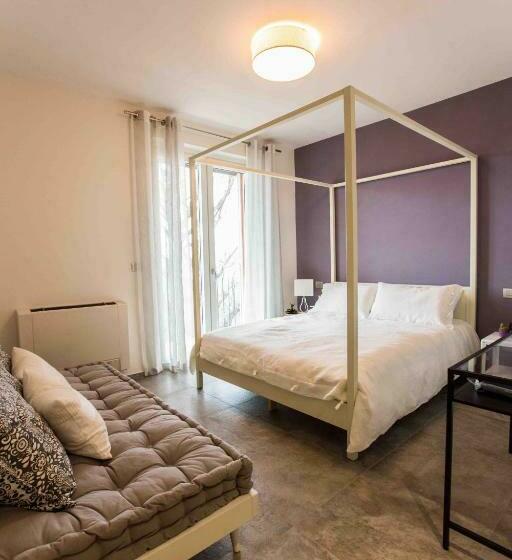 سوئیت با بالکن, Cascina Belmonte