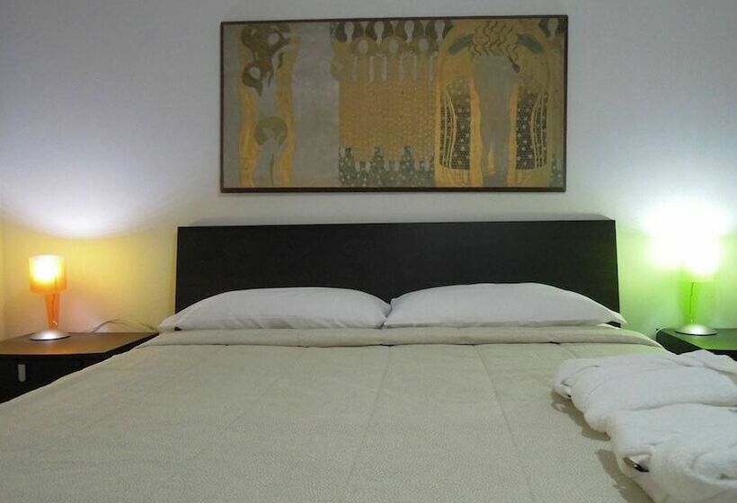 חדר סטנדרט, Dodo House