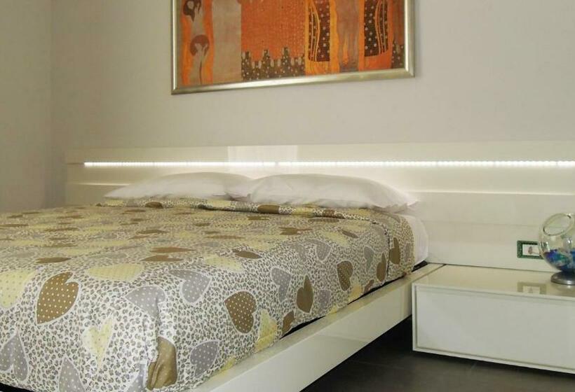 חדר סטנדרט, Dodo House