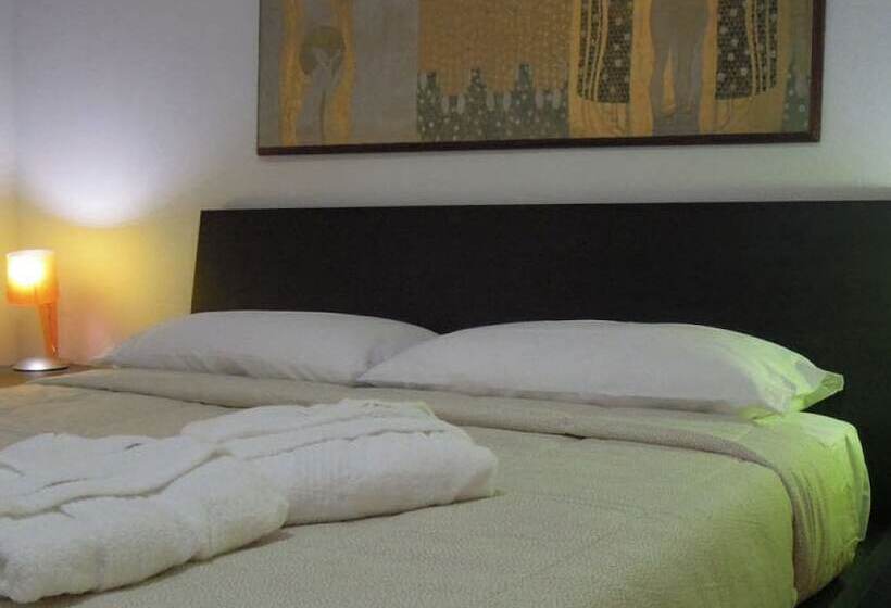 חדר סטנדרט, Dodo House