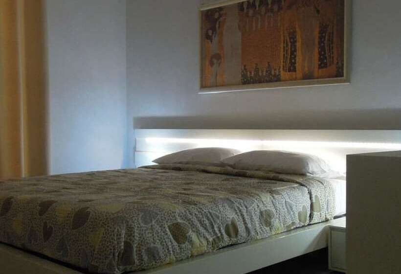 חדר סטנדרט לשלושה, Dodo House