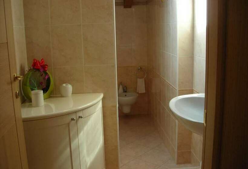 패밀리 룸, La Folaga B&b