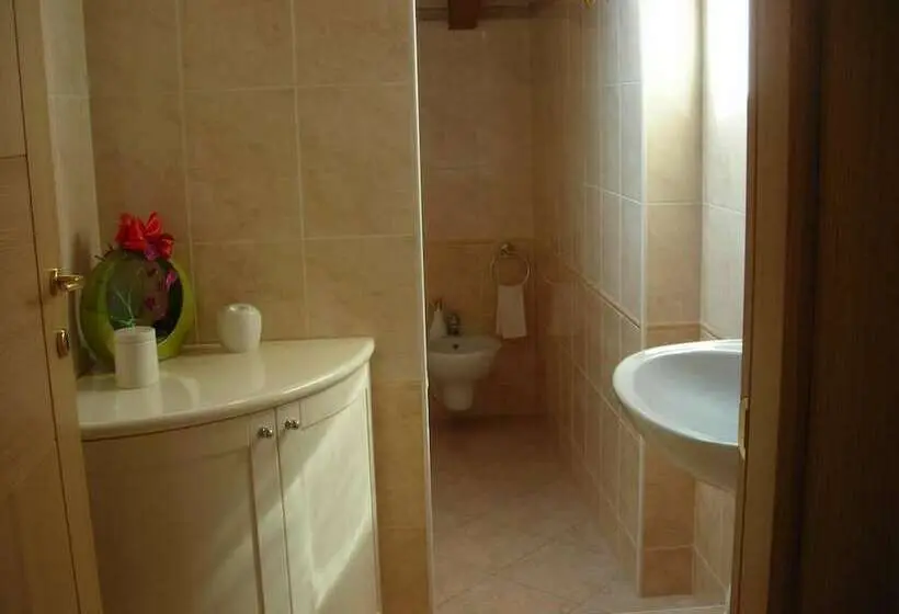 Perhehuone, La Folaga B&b