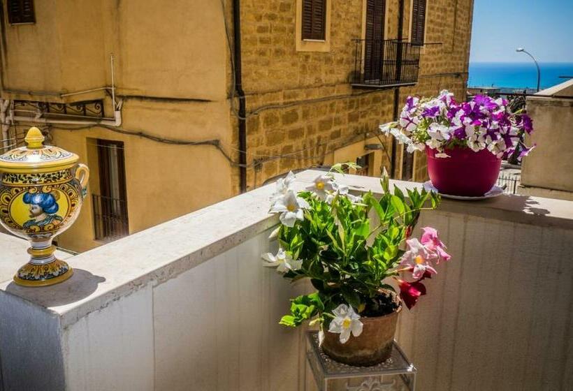 اتاق لوکس سه تخته, La Passeggiata Di Girgenti