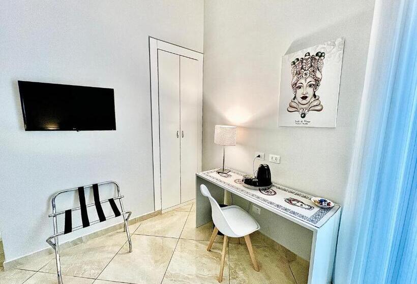 اتاق لوکس سه تخته, La Passeggiata Di Girgenti