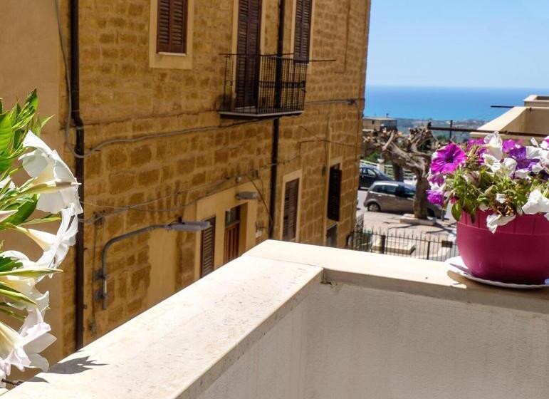 اتاق لوکس سه تخته, La Passeggiata Di Girgenti