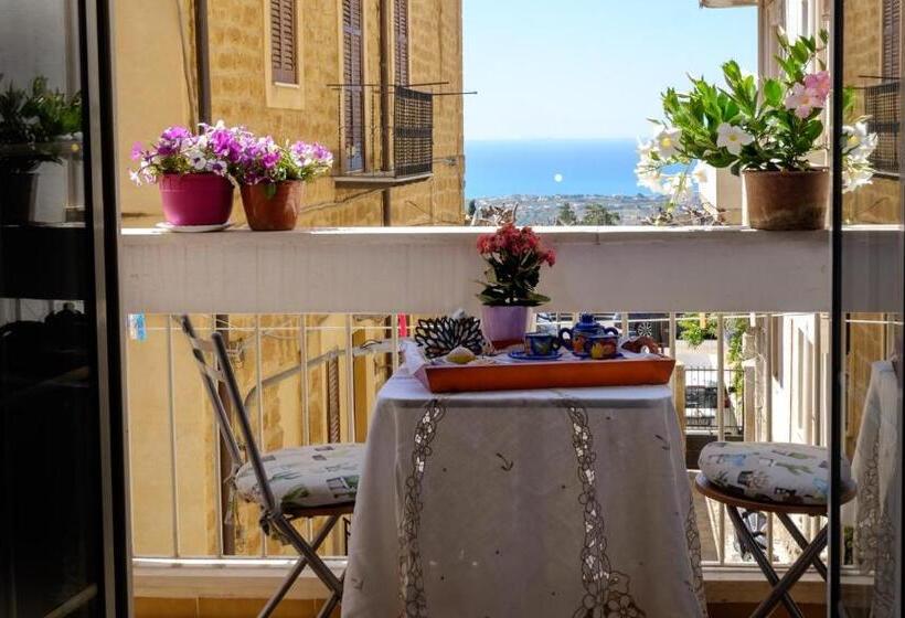 اتاق سوپریور, La Passeggiata Di Girgenti