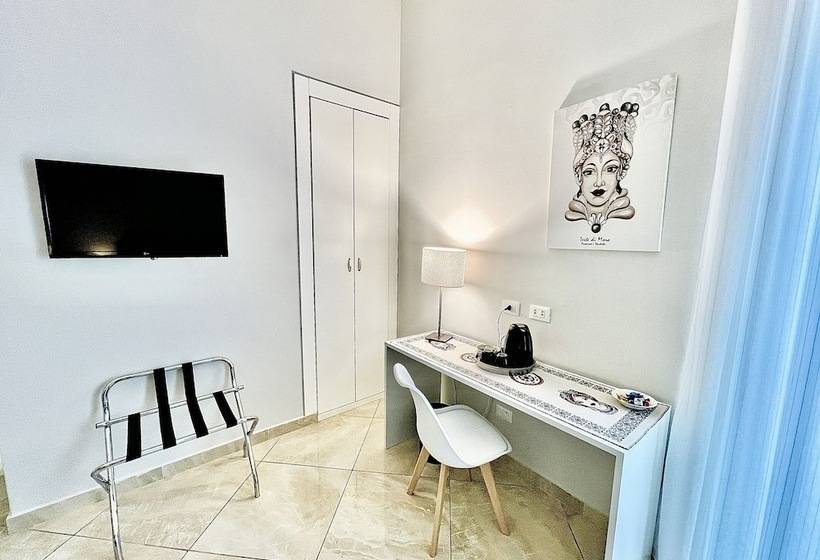 اتاق لوکس سه تخته, La Passeggiata Di Girgenti