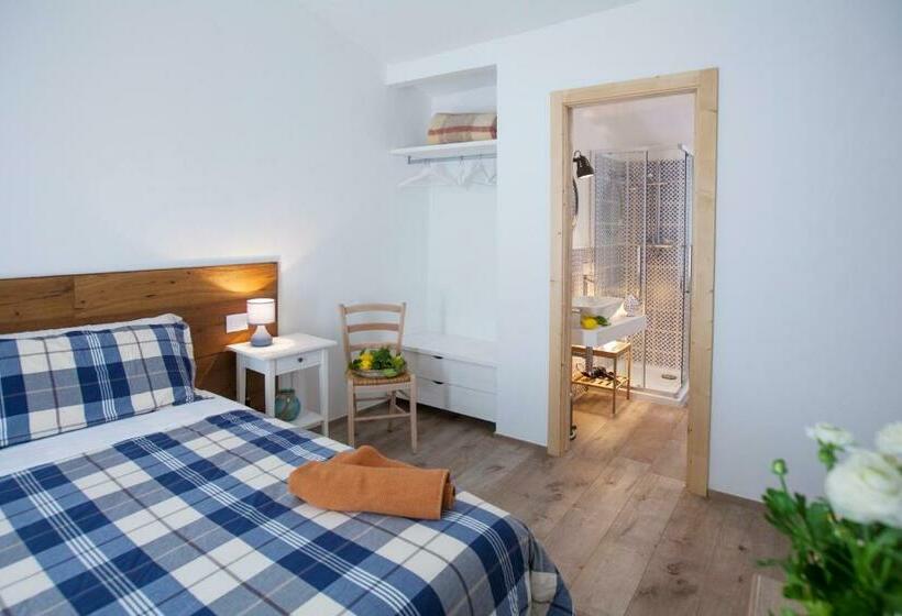 اتاق استاندارد با بالکن, Porta Degli Antichi Casali