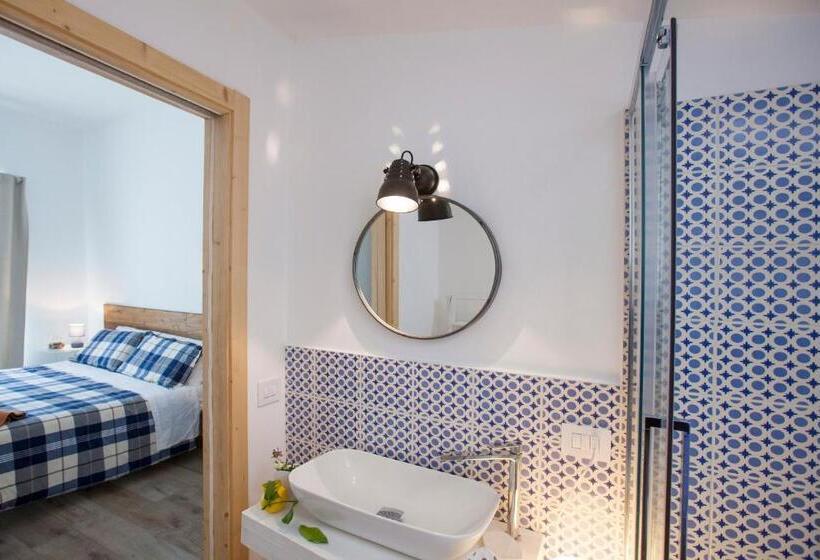 اتاق استاندارد با بالکن, Porta Degli Antichi Casali