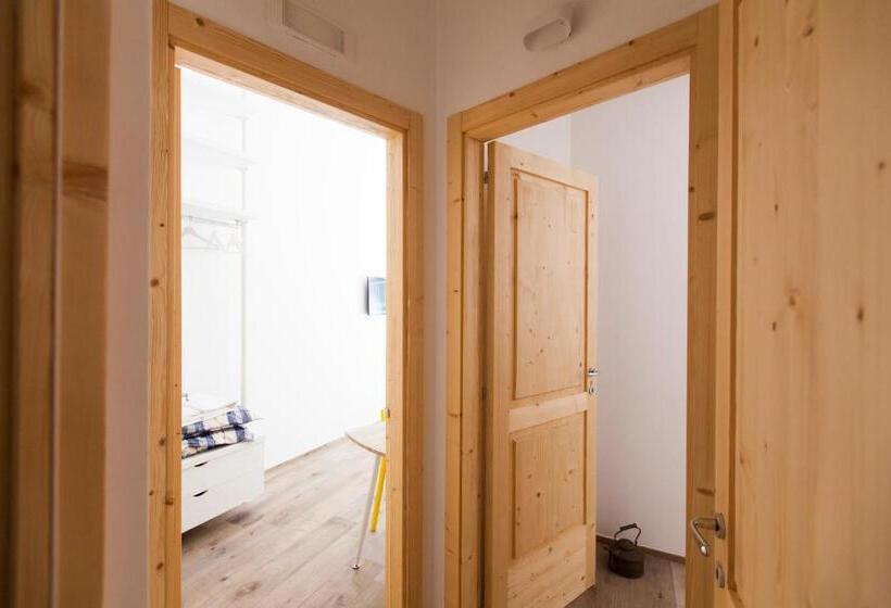 اتاق استاندارد با بالکن, Porta Degli Antichi Casali