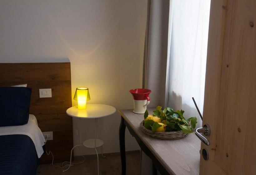 اتاق استاندارد در طبقه همکف, Porta Degli Antichi Casali