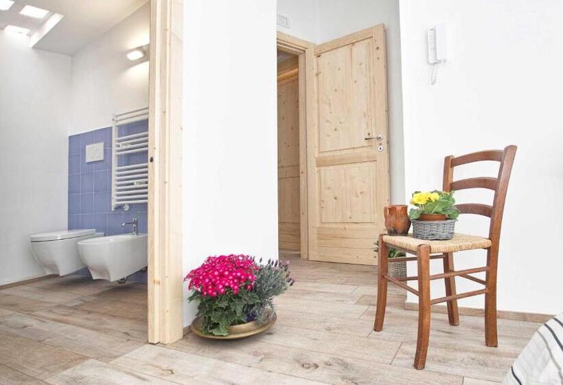 سوییت خانوادگی, Porta Degli Antichi Casali