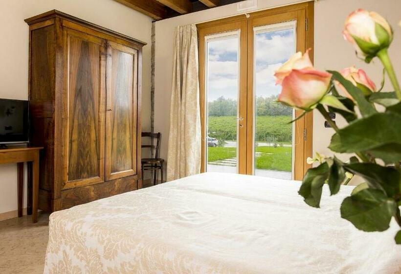 スタンダードルーム, Azienda Agricola Rovertondo