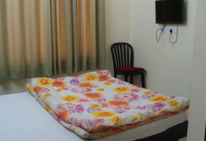 Quarto Estandar sem Ar Condicionado, Abhinandan Grand