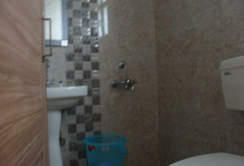 Quarto Estandar sem Ar Condicionado, Abhinandan Grand