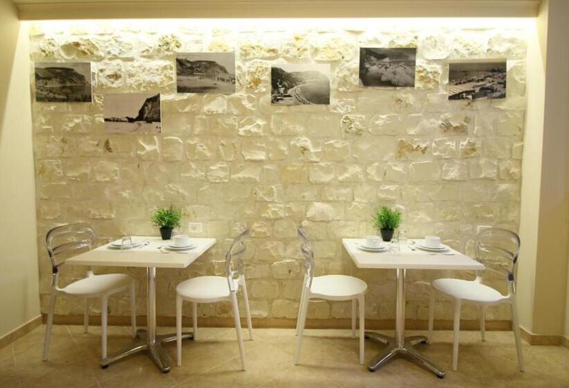 חדר דלוקס עם מרפסת, Conero Camere