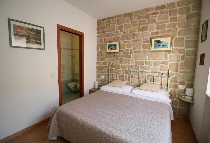 חדר סטנדרט, Conero Camere