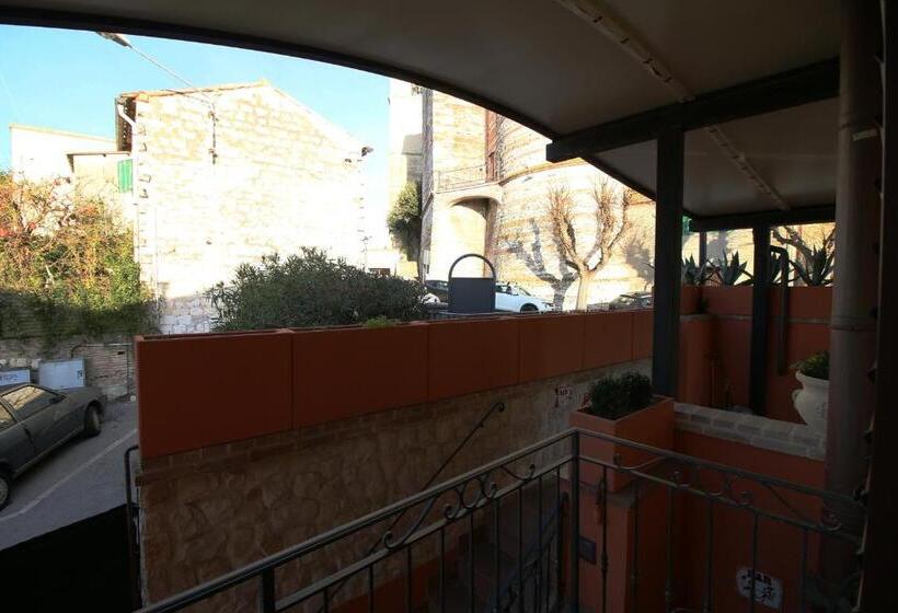 חדר דלוקס עם מרפסת, Conero Camere