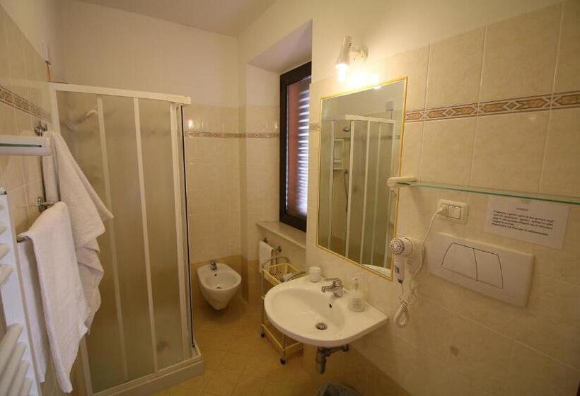 חדר סטנדרט, Conero Camere