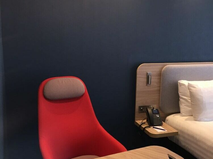 اتاق استاندارد, Holiday Inn Express   Malta, An Ihg