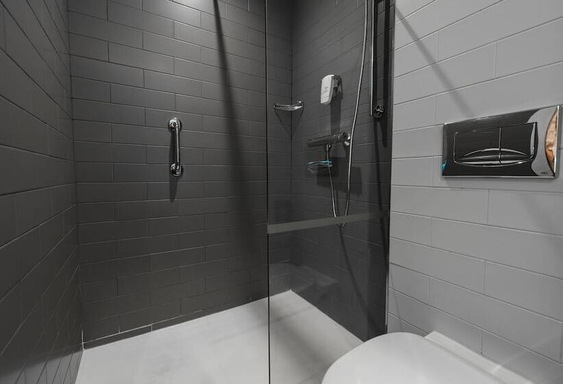 اتاق استاندارد, Holiday Inn Express   Malta, An Ihg