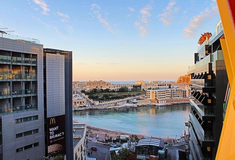 Quarto standart cama de casal, Holiday Inn Express   Malta, An Ihg