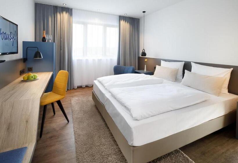 Номер Superior, Homey!