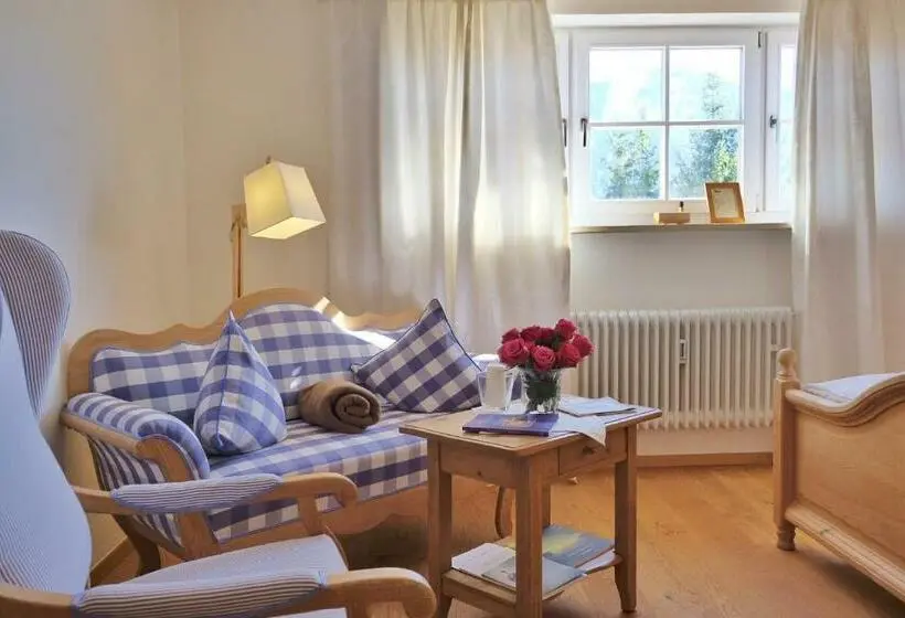 Basic-huone, Maier Zum Kirschner