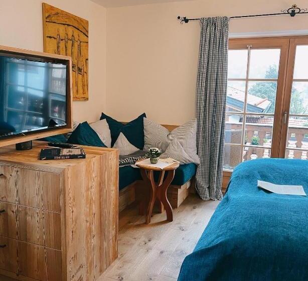 Номер Стандарт, Maier Zum Kirschner