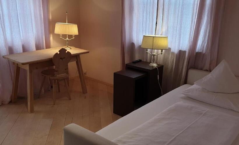 Номер Стандарт Индивидуальный с Балконом, Mayr