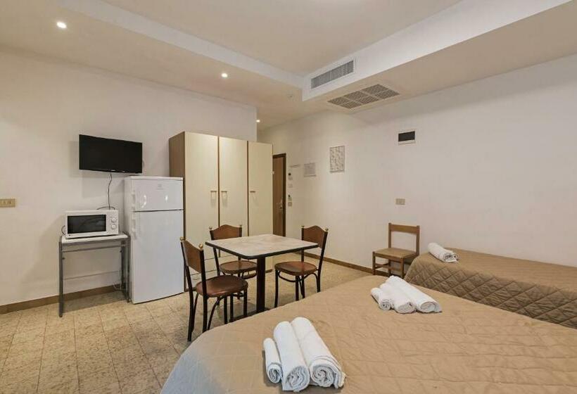 Студио Стандарт с Балконом, Residence  Das Nest