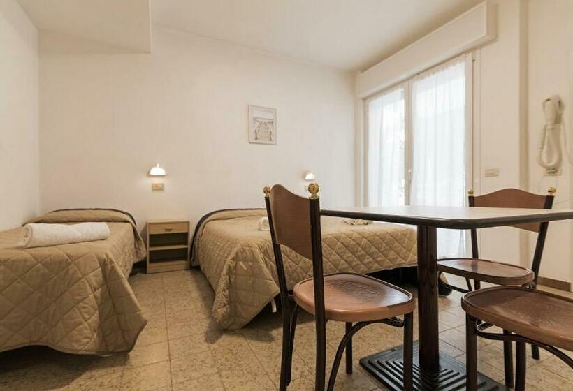 标准工作室带阳台, Residence Das Nest