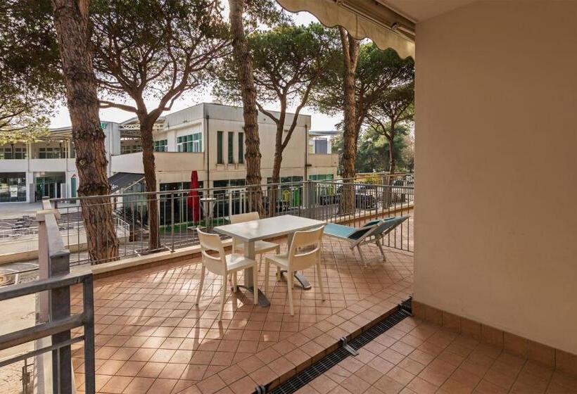 标准工作室带阳台, Residence Das Nest